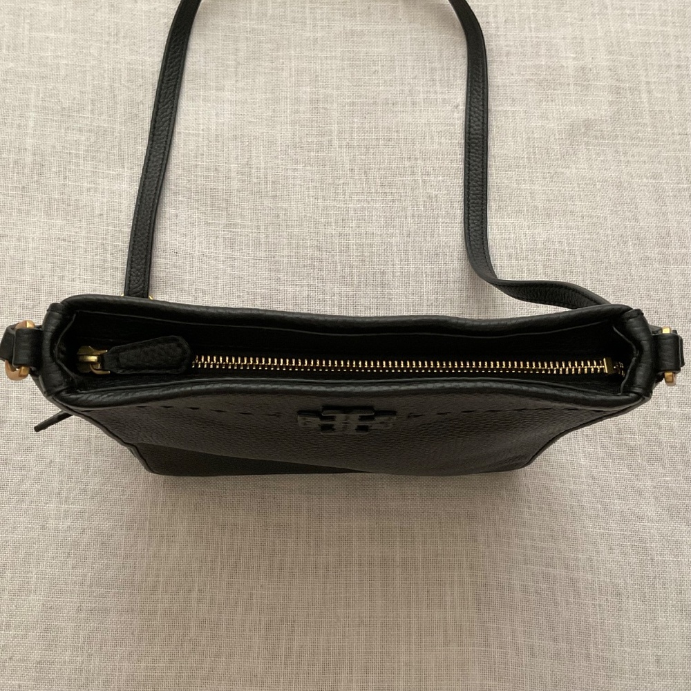 NEW Tory Burch Devon Black Pebble Leather Crossbody Bag NWOT - Picture 6 of 12